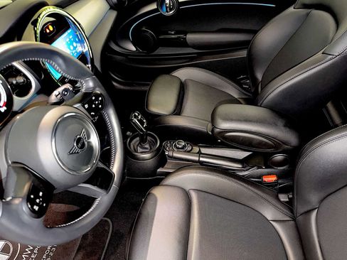 Certified 2024 MINI Cooper S image 19