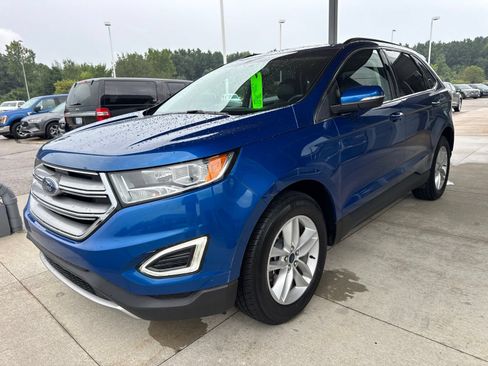 Used 2018 Ford Edge SEL w/ Equipment Group 201A AWD/4WD image 2