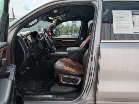 Used 2022 RAM 1500 Limited w/ Body-Colour Bumper Group AWD/4WD image 11