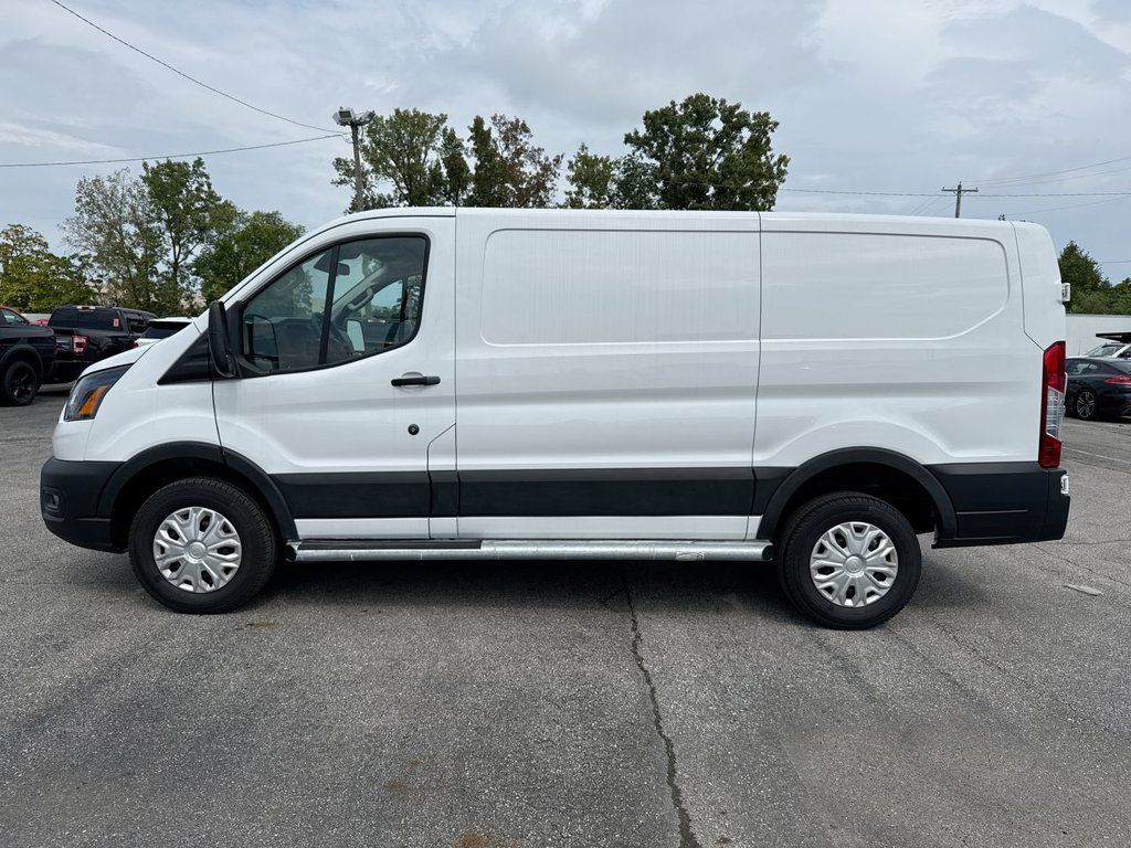 Used 2025 Ford Transit 250 Low Roof w/ Exterior Upgrade Package RWD image 2