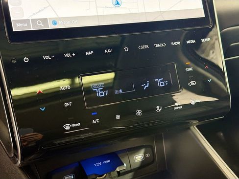 Used 2023 Hyundai Tucson Limited image 15