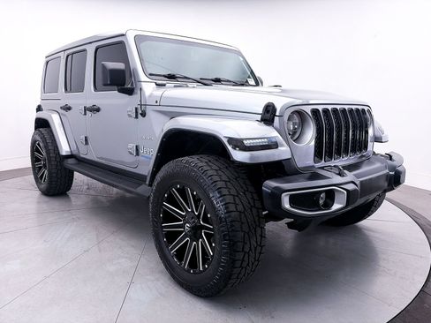 Used 2021 Jeep Wrangler Unlimited Sahara w/ Safety Group AWD/4WD image 13