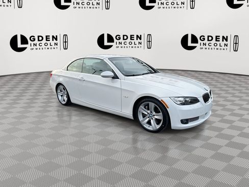 Used 2009 BMW 335i Convertible image 2