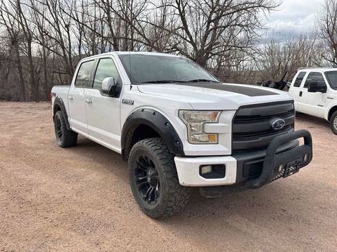 Used 2015 Ford F150 Lariat image 3