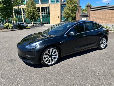 Used 2019 Tesla Model 3 Long Range AWD/4WD image 2