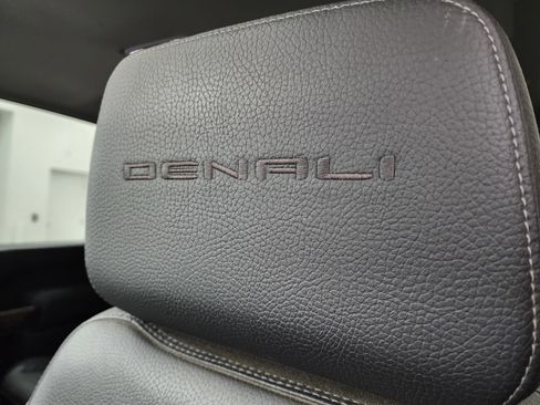 Used 2022 GMC Sierra 2500 Denali image 48