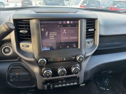 Used 2024 RAM 2500 Tradesman w/ Chrome Appearance Group image 18