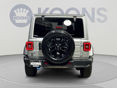 Used 2024 Jeep Wrangler Unlimited Sahara AWD/4WD image 27