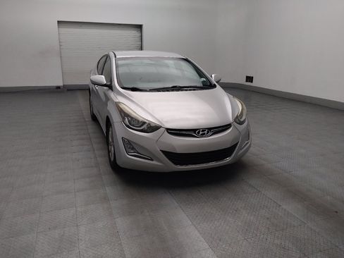 Used 2016 Hyundai Elantra SE w/ Option Group 02 FWD image 13