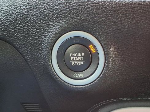 Used 2021 Dodge Challenger R/T Scat Pack RWD image 9
