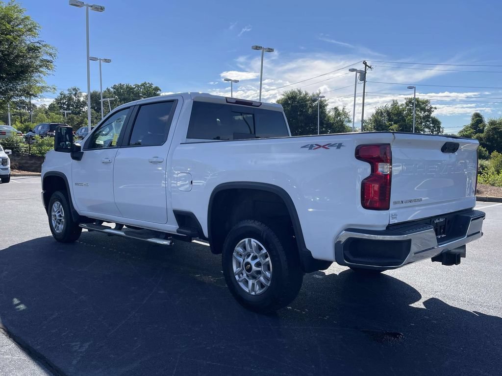 Used 2020 Chevrolet Silverado 2500 LT w/ Convenience Package AWD/4WD image 5