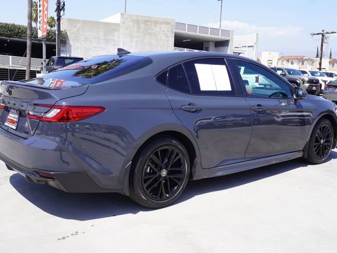 Certified 2025 Toyota Camry SE FWD image 7