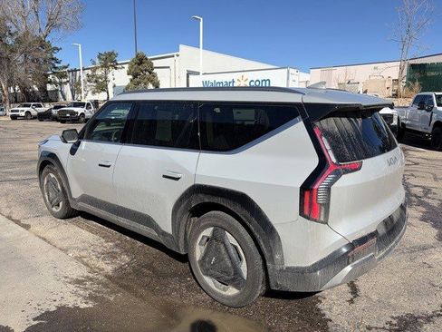 Used 2026 Kia EV9 Land image 3