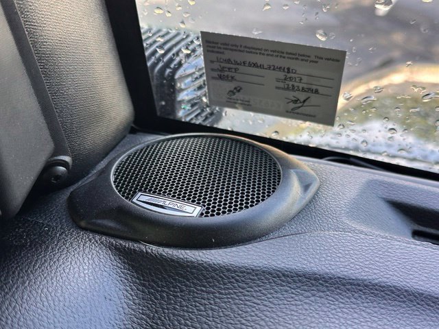 Used 2017 Jeep Wrangler Unlimited Rubicon AWD/4WD image 17
