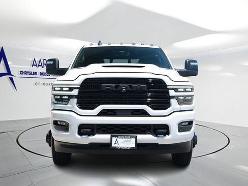 New 2026 RAM 3500 Laramie AWD/4WD image 4