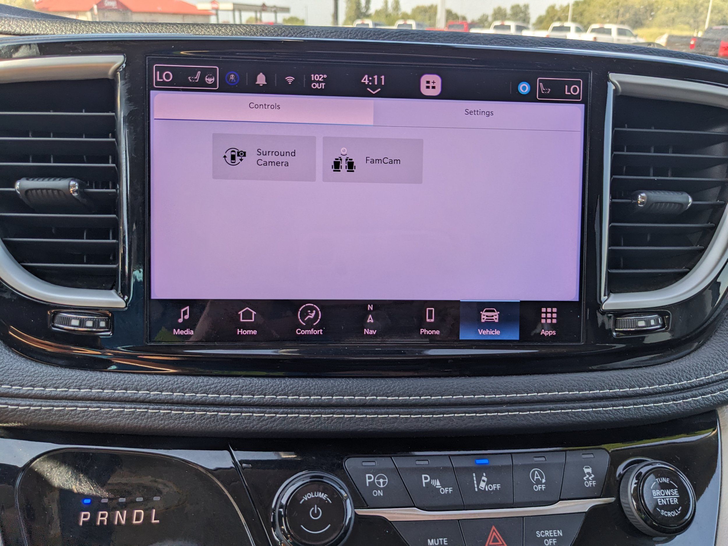 Used 2022 Chrysler Pacifica Touring-L w/ Uconnect Theater Family Group AWD/4WD image 25