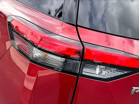 New 2026 Nissan Pathfinder SV FWD image 14