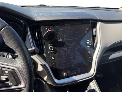 Used 2021 Subaru Outback Premium image 12