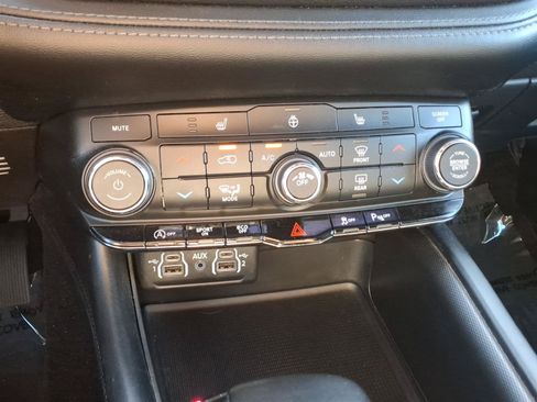 Used 2022 Dodge Durango GT AWD/4WD image 18