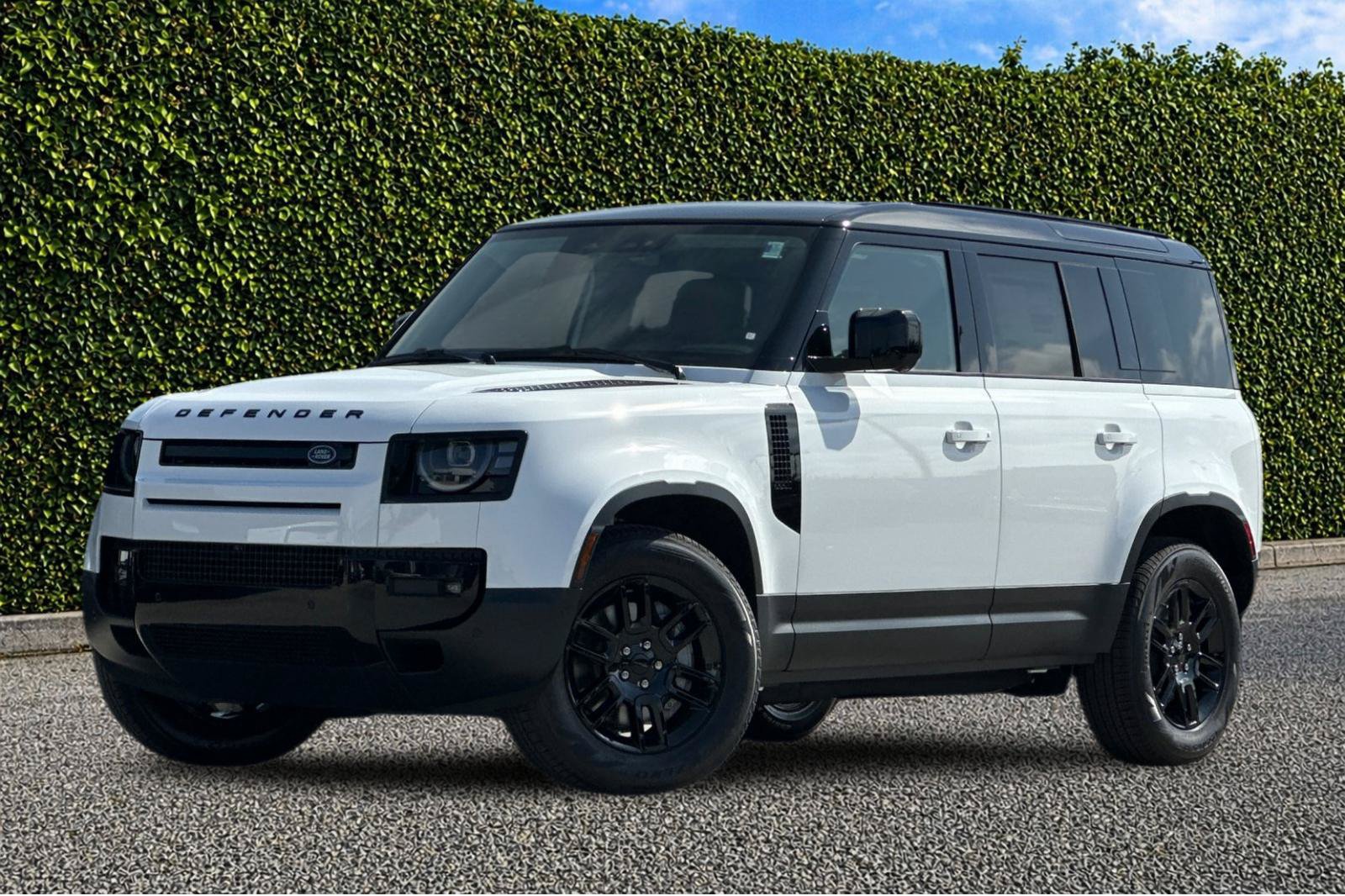 New 2026 Land Rover Defender 110 S AWD/4WD image 1