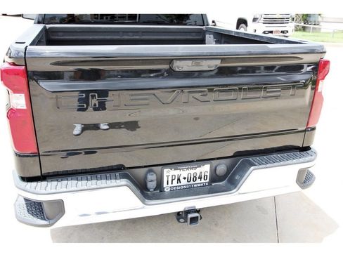 Used 2023 Chevrolet Silverado 1500 LT RWD image 7