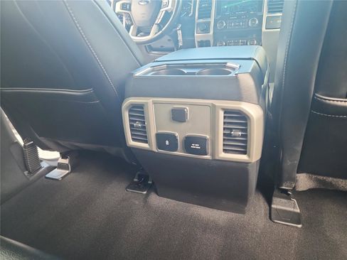 Used 2020 Ford F250 Lariat w/ Chrome Package image 23
