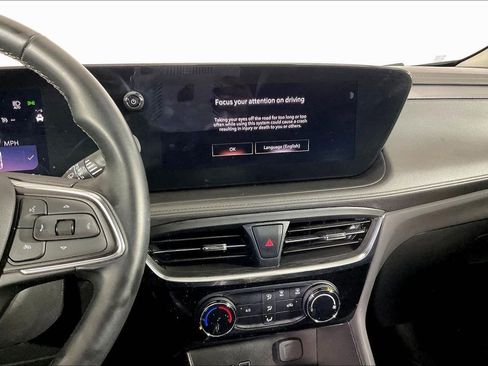 Used 2024 Buick Encore GX Sport Touring image 9