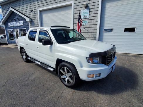 Used 2014 Honda Ridgeline SE image 1
