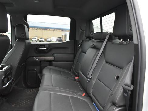 Used 2021 Chevrolet Silverado 1500 LTZ w/ Z71 Off-Road Package AWD/4WD image 18