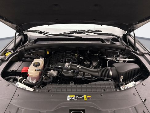 Used 2023 Jeep Grand Cherokee L Limited w/ Black Appearance Package image 27