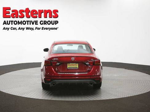 Used 2022 Nissan Altima 2.5 SR AWD/4WD image 37