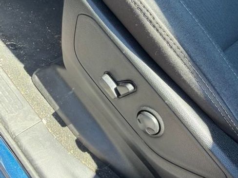 Used 2023 RAM 1500 Big Horn RWD image 17