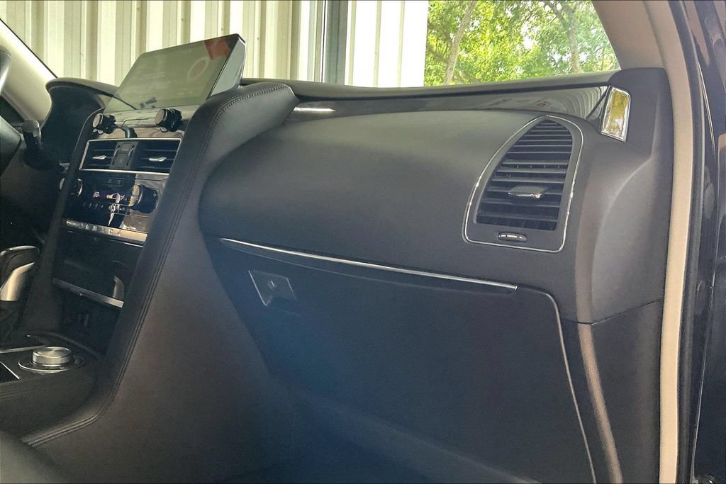 Used 2024 Nissan Armada SV AWD/4WD image 22