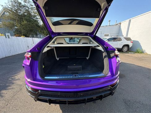 Used 2021 Lamborghini Urus AWD/4WD image 16