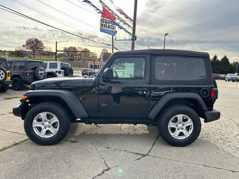 Used 2022 Jeep Wrangler Sport S image 6