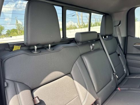 New 2026 Chevrolet Silverado 1500 LT Trail Boss w/ LT Trail Boss Premium Package AWD/4WD image 9