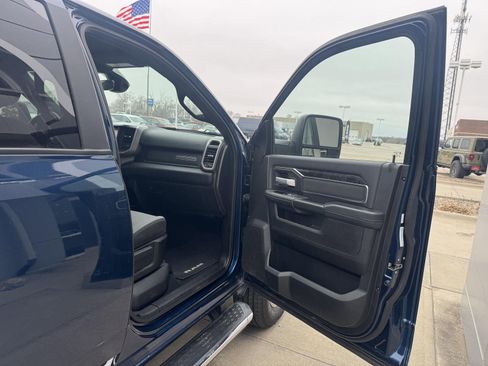 Used 2024 RAM 2500 Big Horn w/ Bed Utility Group image 28