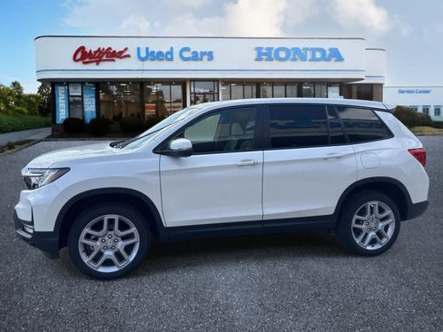Used 2024 Honda Passport EX-L image 2