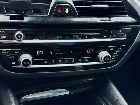 Used 2019 BMW 530e image 12