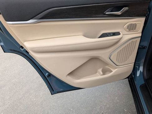 New 2026 Jeep Grand Cherokee L Limited image 28