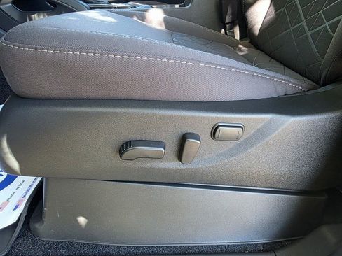 New 2026 Nissan Frontier SV w/ Tow Package image 18