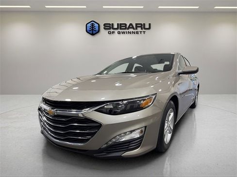 Used 2024 Chevrolet Malibu LT image 1