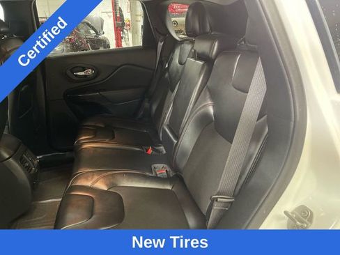 Used 2022 Jeep Cherokee Trailhawk image 21