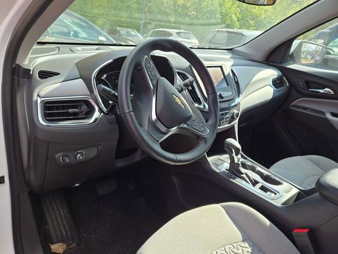 Used 2024 Chevrolet Equinox LT image 8