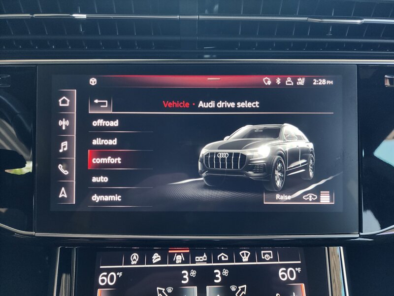 Used 2019 Audi Q8 Prestige w/ Luxury Package AWD/4WD image 49