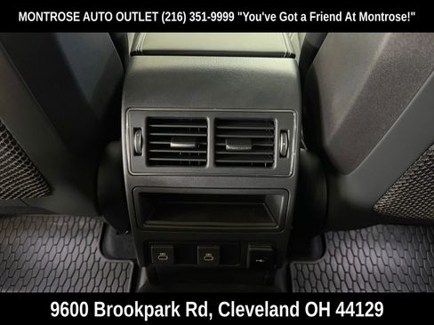 Used 2024 Jaguar F-PACE R-Dynamic S image 39