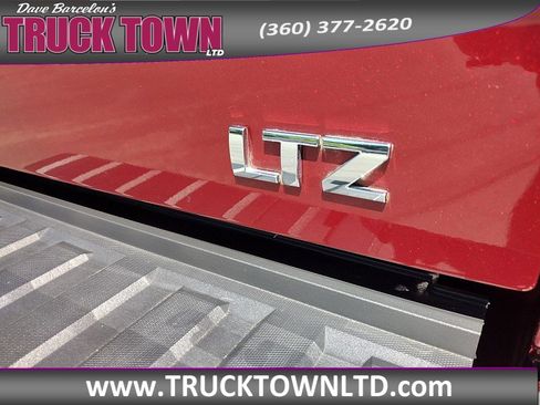 Used 2017 Chevrolet Silverado 1500 LTZ Z71 w/ LTZ Plus Package image 7