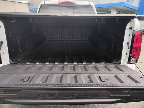 Used 2026 Chevrolet Colorado W/T w/ Advanced Trailering Package AWD/4WD image 30