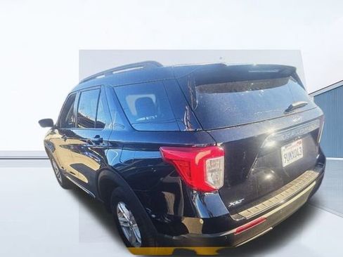 Used 2023 Ford Explorer XLT w/ Equipment Group 202A image 6