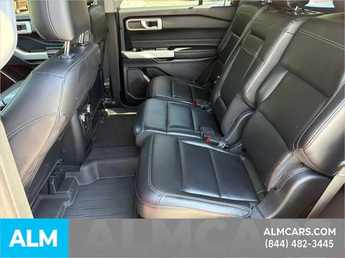 Used 2021 Ford Explorer XLT RWD image 24